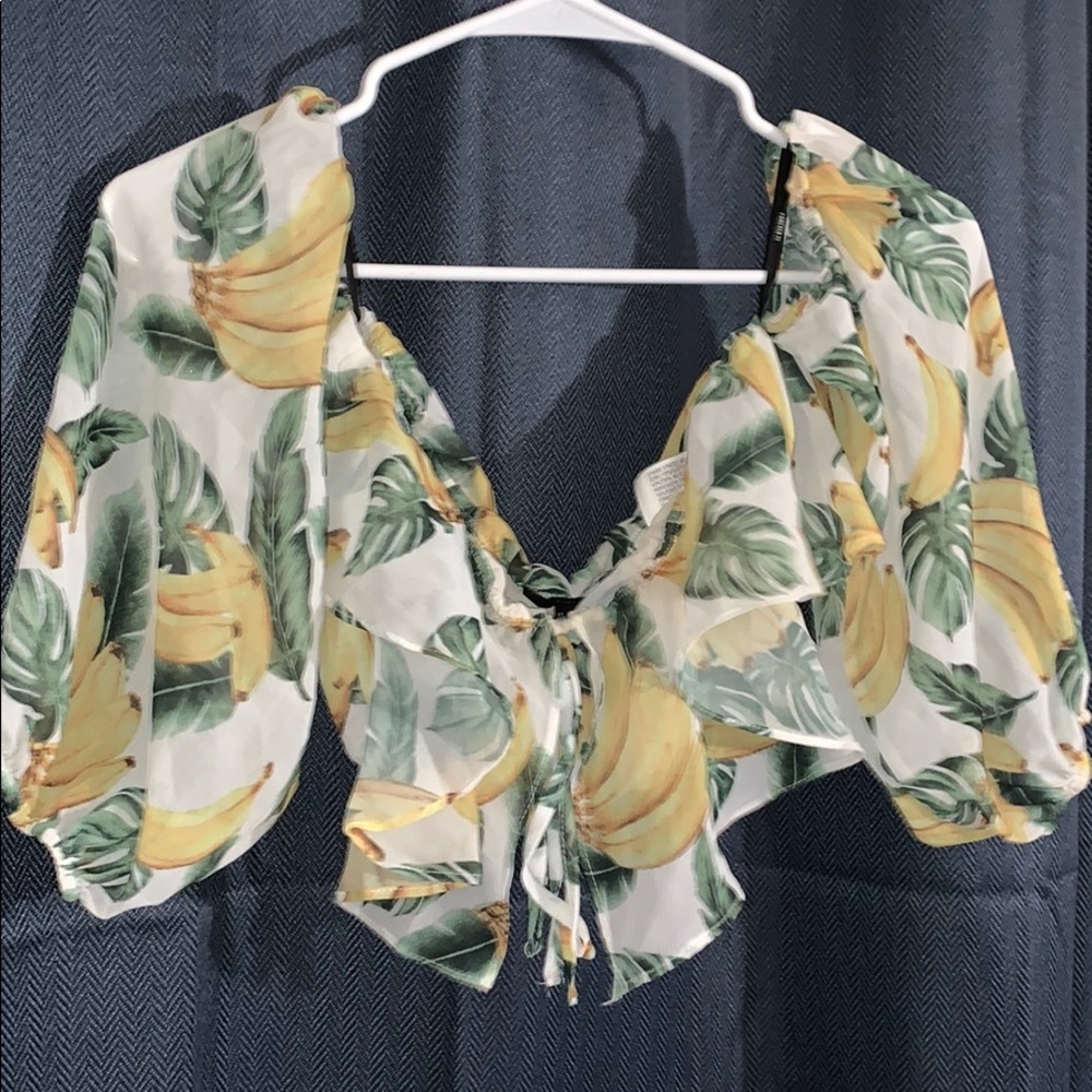 Off the shoulder ruffle top bananas leaves